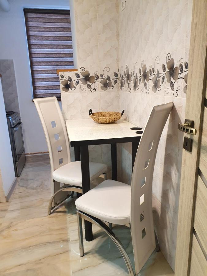 Kriss Apartment Luxury Targu Jiu Luaran gambar