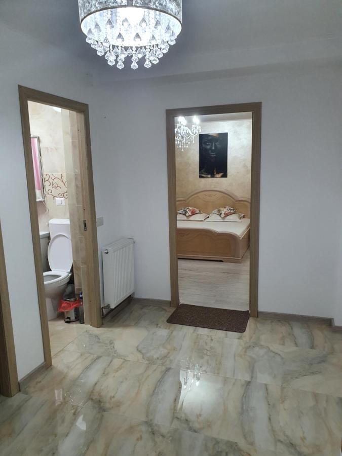 Kriss Apartment Luxury Targu Jiu Luaran gambar